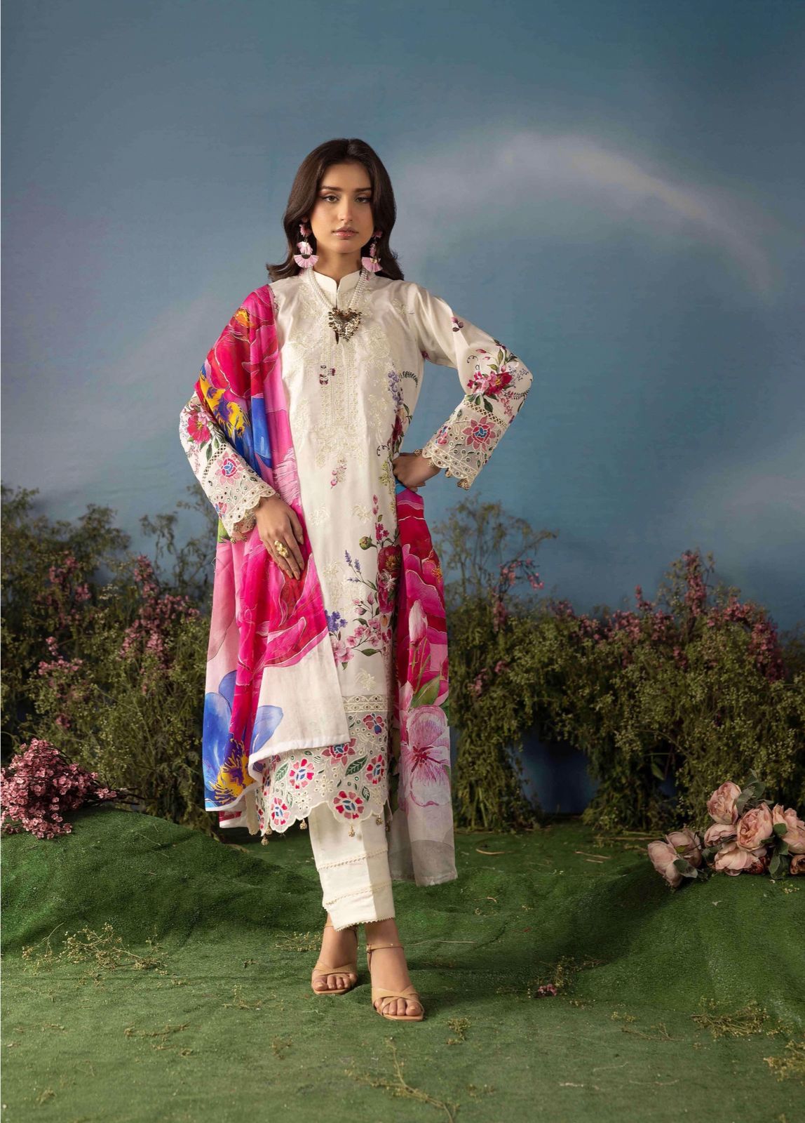 Crimson Lily Statement Suite